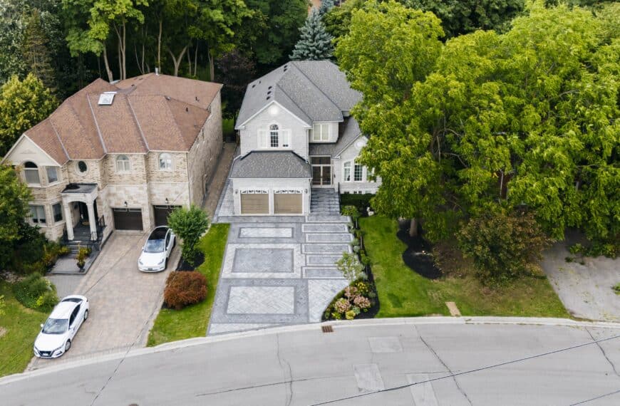 Interlocking frontyard in Richmond Hill