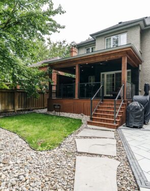 Interlocking walkway in Richmond Hill