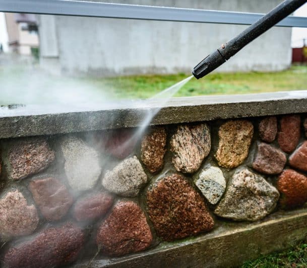 expert pressure washing in toronto yard