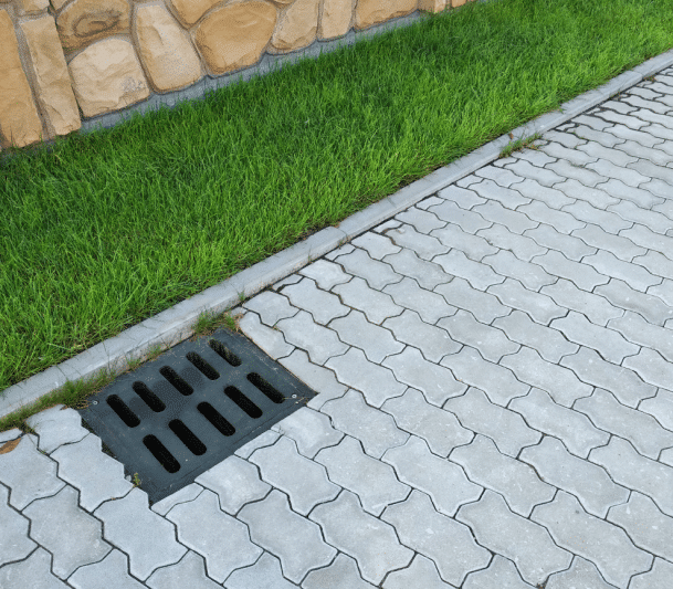 Drainage system used in the backyard